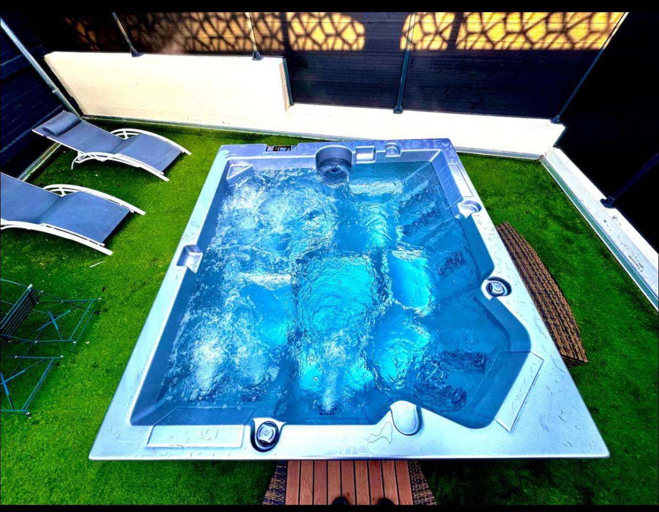 La Maison Du Faubourg Jacuzzi Vitry-le-François Kültér fotó