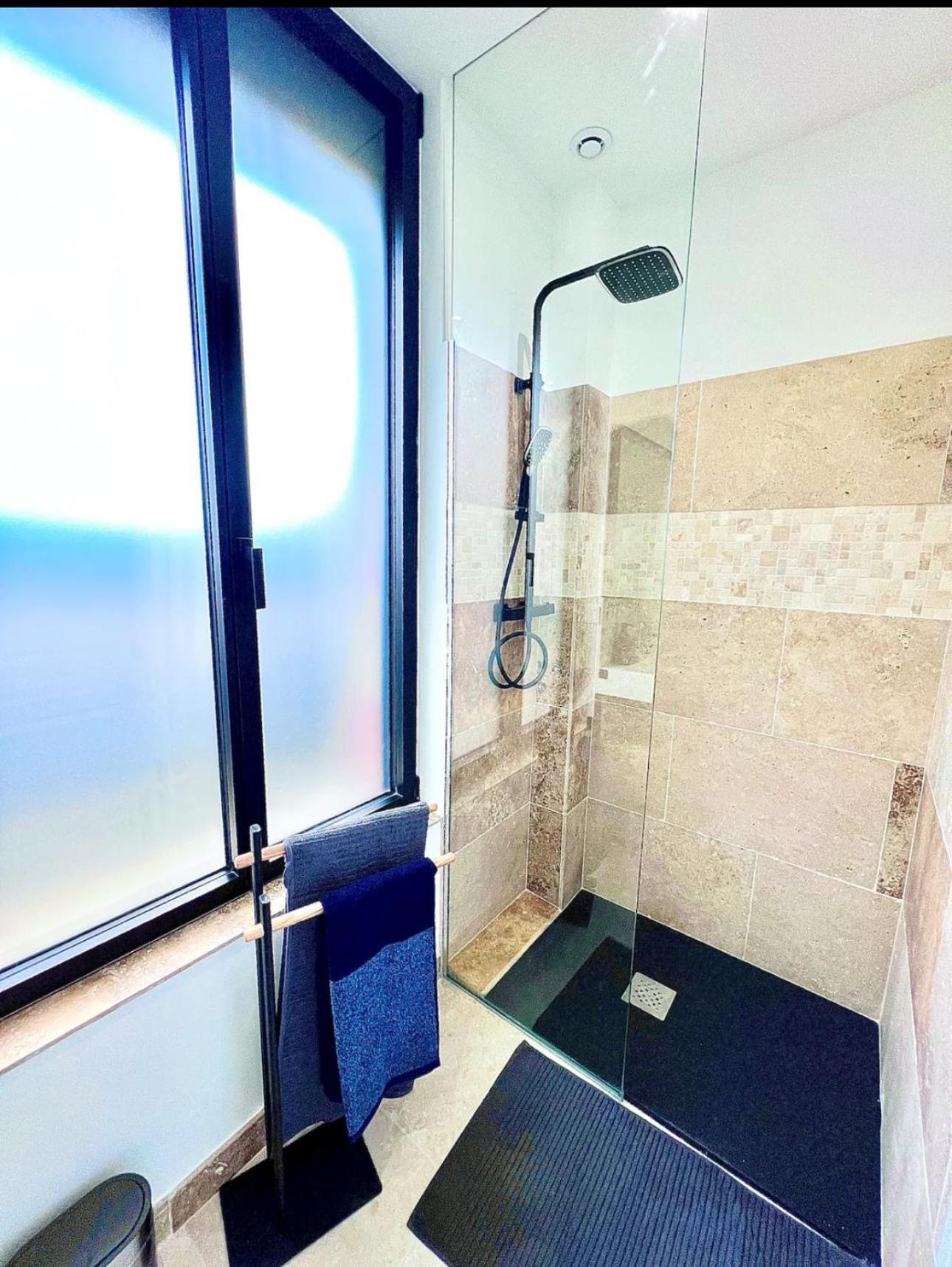 La Maison Du Faubourg Jacuzzi Vitry-le-François Kültér fotó
